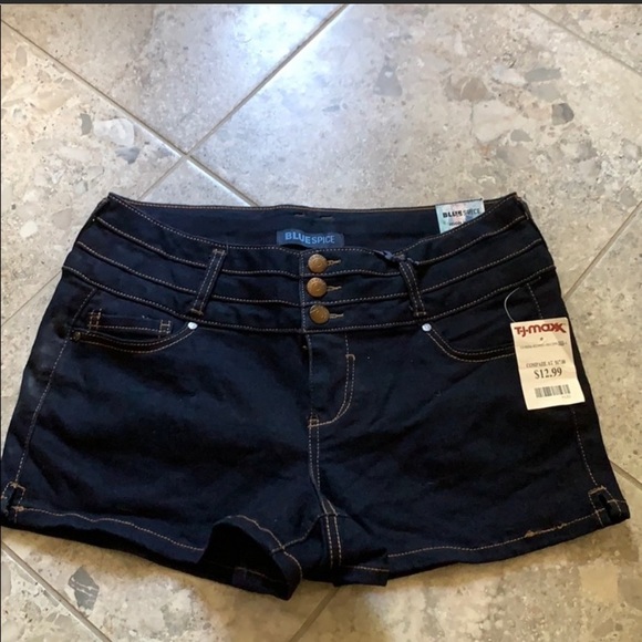 NEW Dark Wash Denim Shorts - Picture 1 of 3